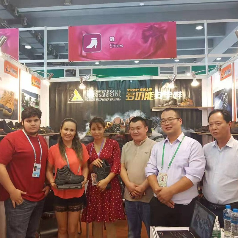 Suede Safety Shoes - Exhibition-3